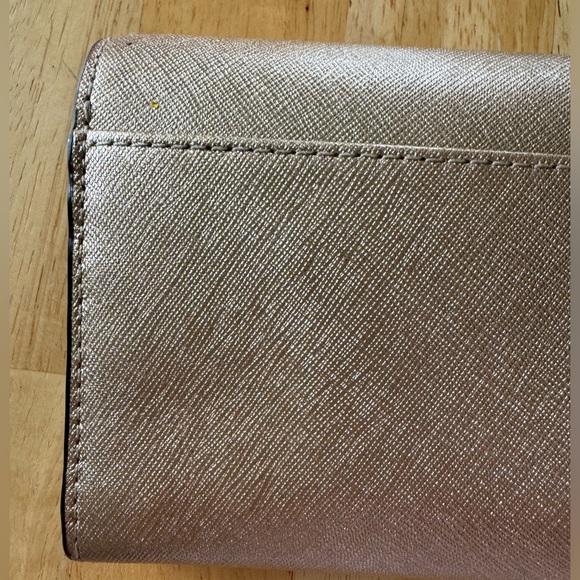 Michael Kors Travel wallet - Picture 6 of 9